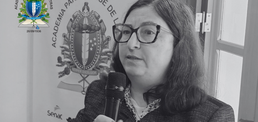 Jornalista Sandra Gonçalvez palestra na APL