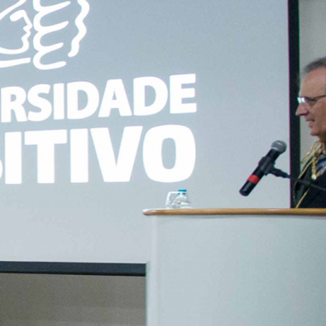 José Pio Martins empossado na APL